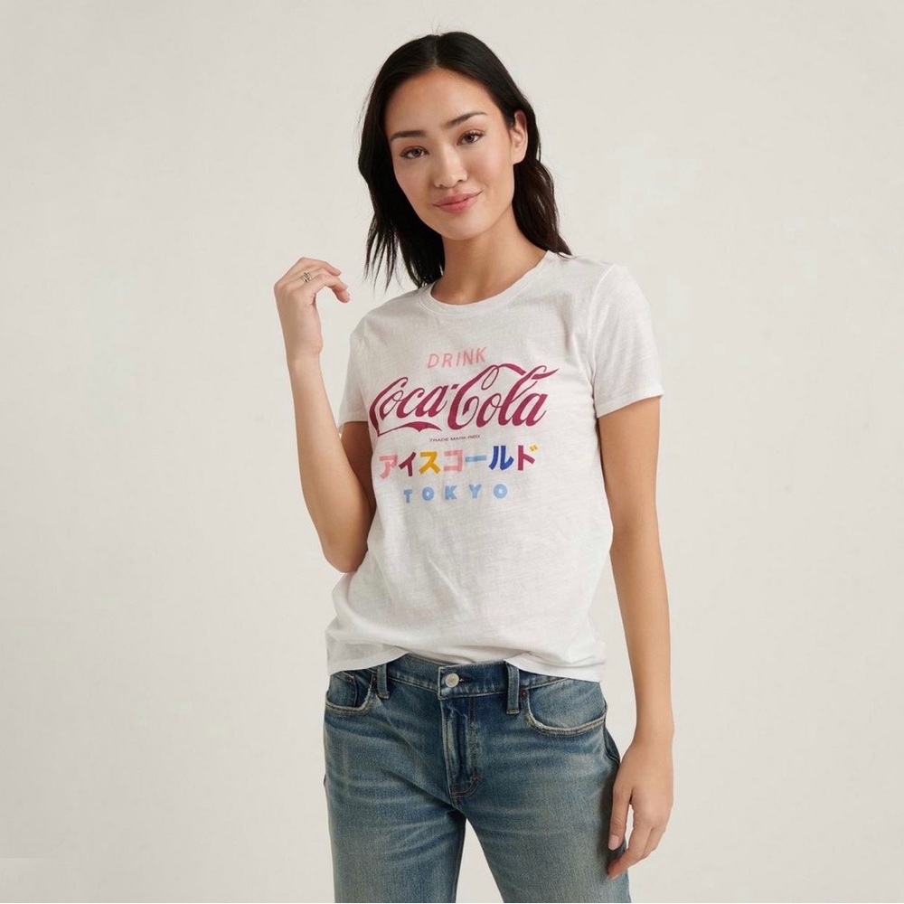 Vintage Lucky Brand White Short Sleeve Coca-Cola Tokyo Graphic Tee